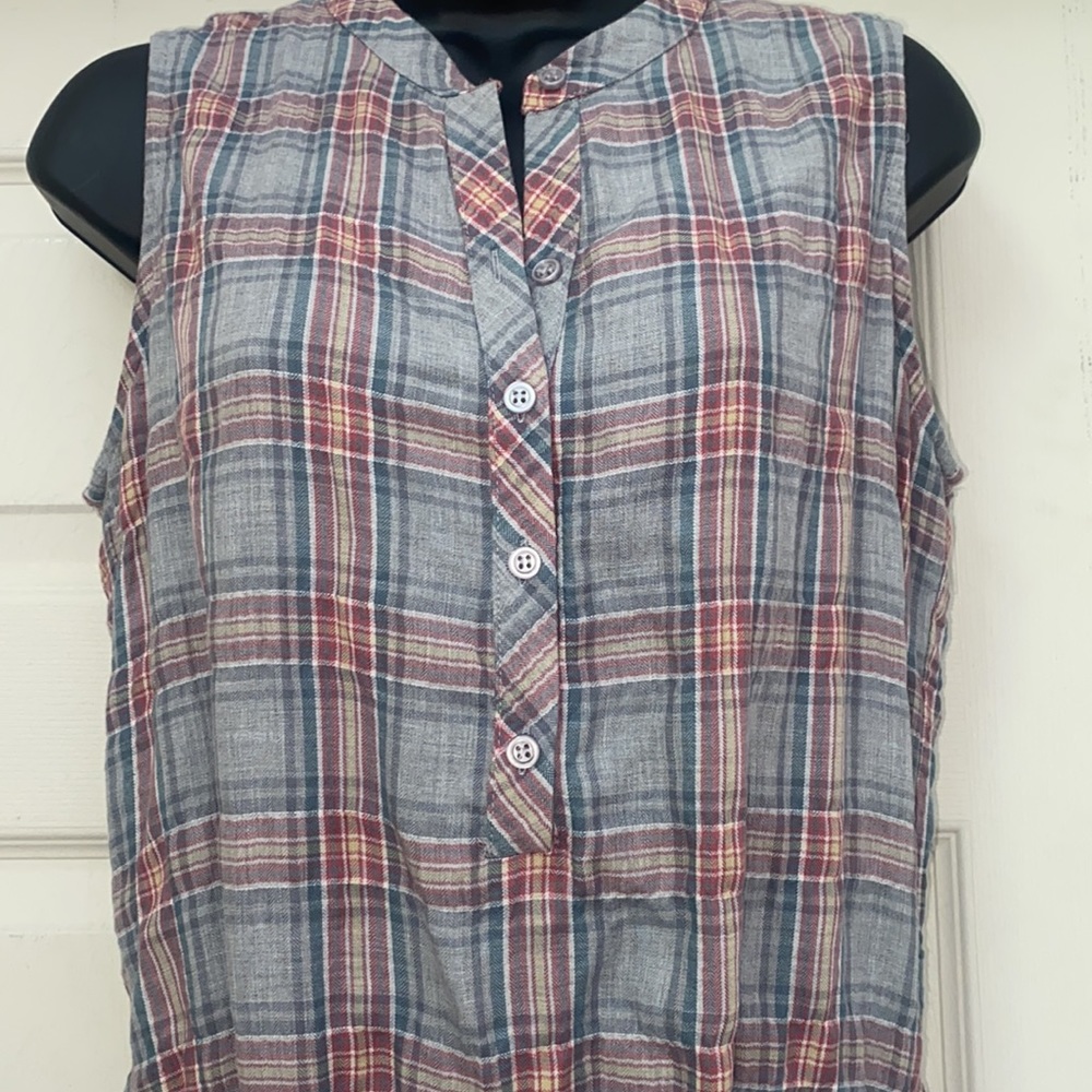 Drew wrap tie dress size sm - Picture 3 of 5